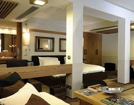 Photo courtesy of <a href="http://www.romeluxurysuites.com/margutta/" target="_628973633" rel="nofollow">Rome Luxury Suites</a>