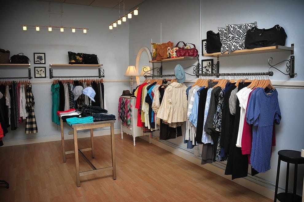 Girls clothing stores. Cleveland clothing store
