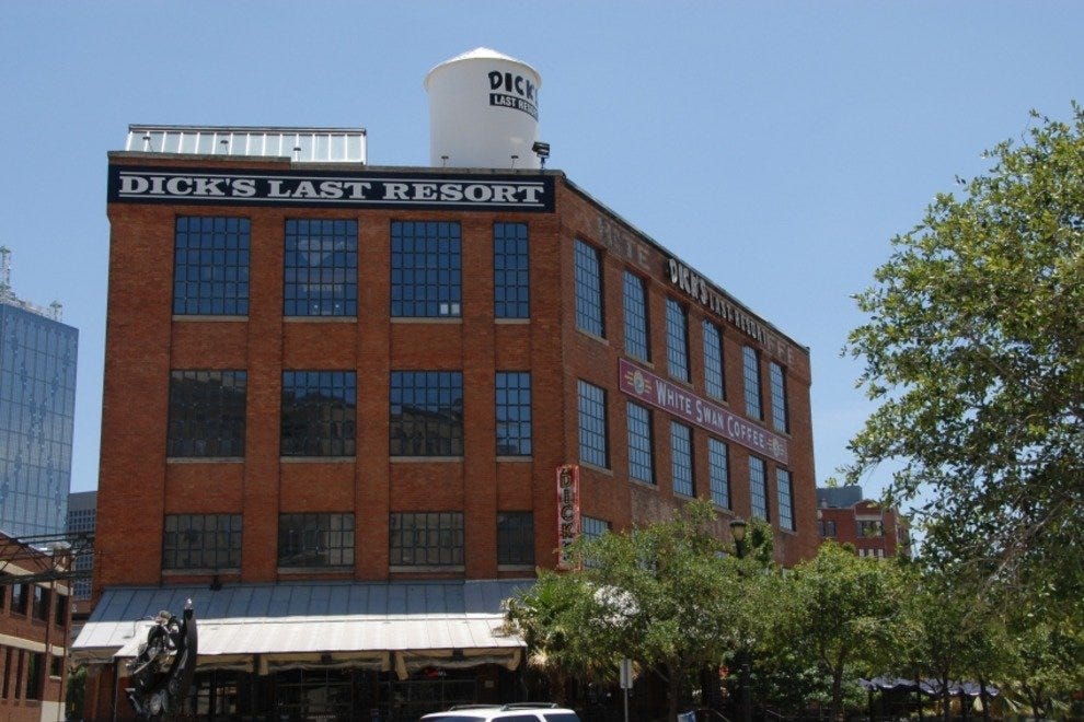 Restaurants near American Airlines Center Restaurants in Dallas