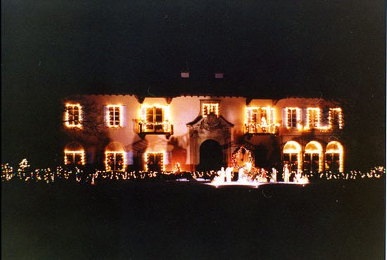 MansionLightShow