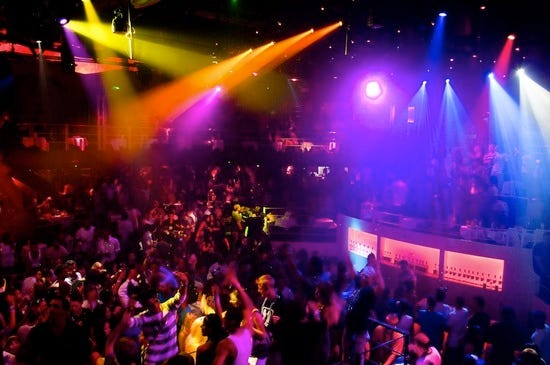 Bulldog Cafe_crowd2.jpg