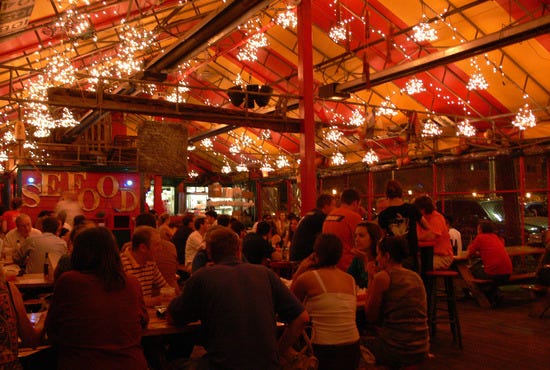Outdoor dining at Barking Crab