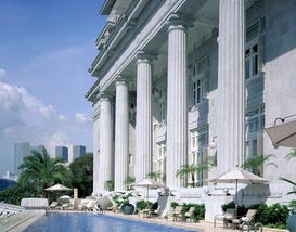 Photo courtesy of <a href="http://www.fullertonhotel.com/" target="_163891330" rel="nofollow">Fullerton Hotel </a>