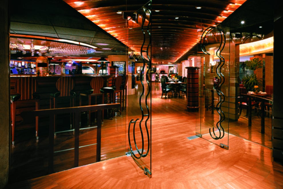 Bangkok Night Clubs, Dance Clubs 10Best Reviews