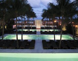 10Best: The Setai's Pool Area Makes it Worth the Trip