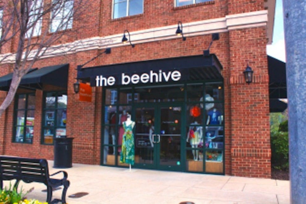 Cat clothing stores. Clothing stores online