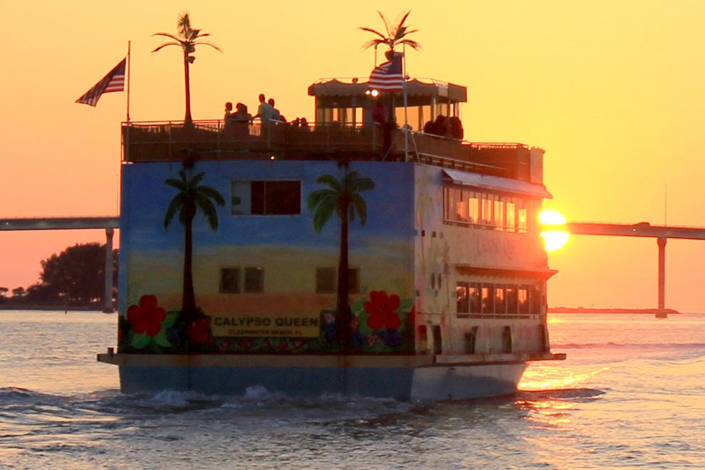 explore-st-pete-and-clearwater-aboard-a-starlite-cruise