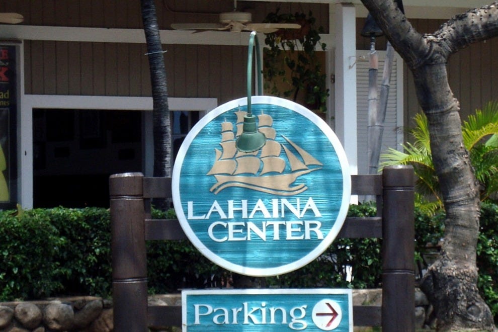 Lahaina Center Maui Shopping Review 10Best Experts and Tourist Reviews