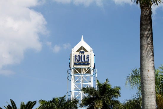 Falls Shopping Center (The)