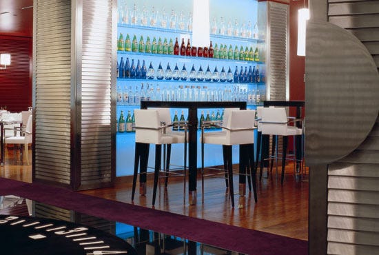 Chicago's Caf&Atilde;&copy; des Architectes Restaurant offers French Cuisine in a Chic Atmosphere