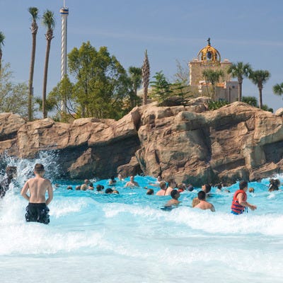Aquatica waterpark wavepool in Orlando, FL