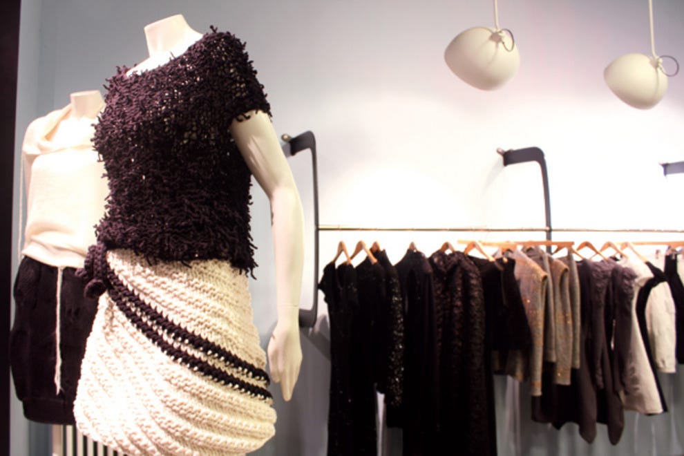 Clothing stores Women clothing store