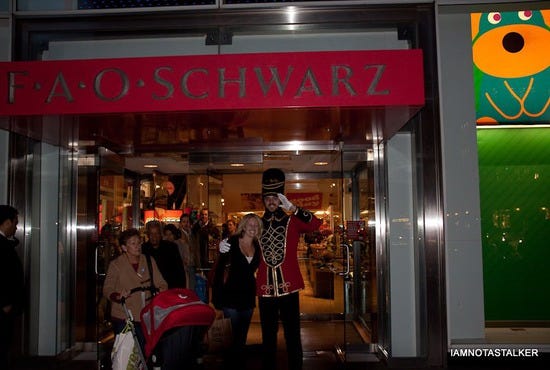 FAO-Schwarz-Manhattan-New-York-1
