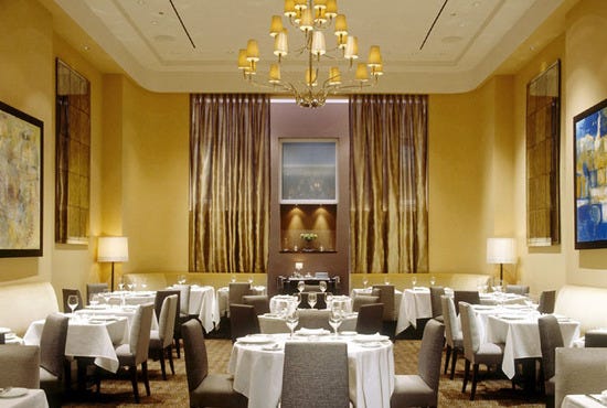tocqueville_diningroom