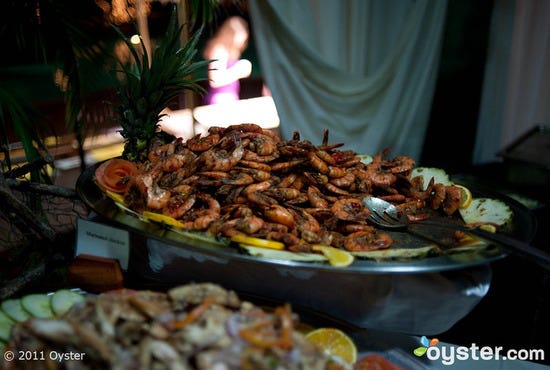 restaurants-bars-couples-swept-away-negril-v100521-720