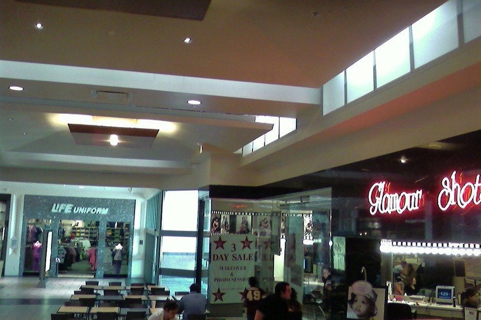 Meadows Mall Las Vegas Shopping Review 10Best Experts and Tourist