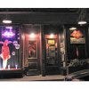 3082473-Lips_from_Bank_St_entrance_New_York_City