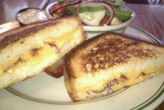 Stoneys-super-grilled-cheese