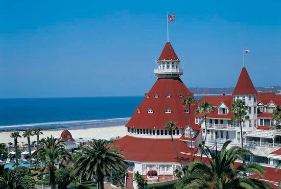 Hotel-del-Coronado-signature-shot