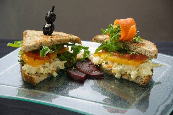 Restaurants near LP Field: Restaurants in Nashville