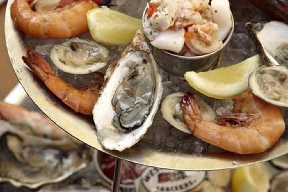 Alexandria S Best Seafood Restaurants In Washington Hank S Oyster Bar