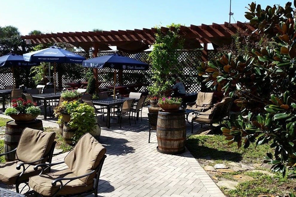 The Taste of Germany Coasters Pub Brings 'Deutschland' to Florida