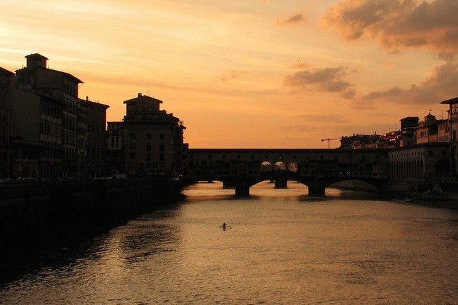 Playa en el Arno