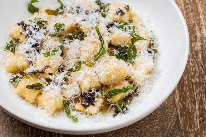 Deep Dish: Where Chicago Chefs Like to Eat