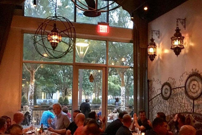 Restaurants near American Airlines Center: Restaurants in Dallas