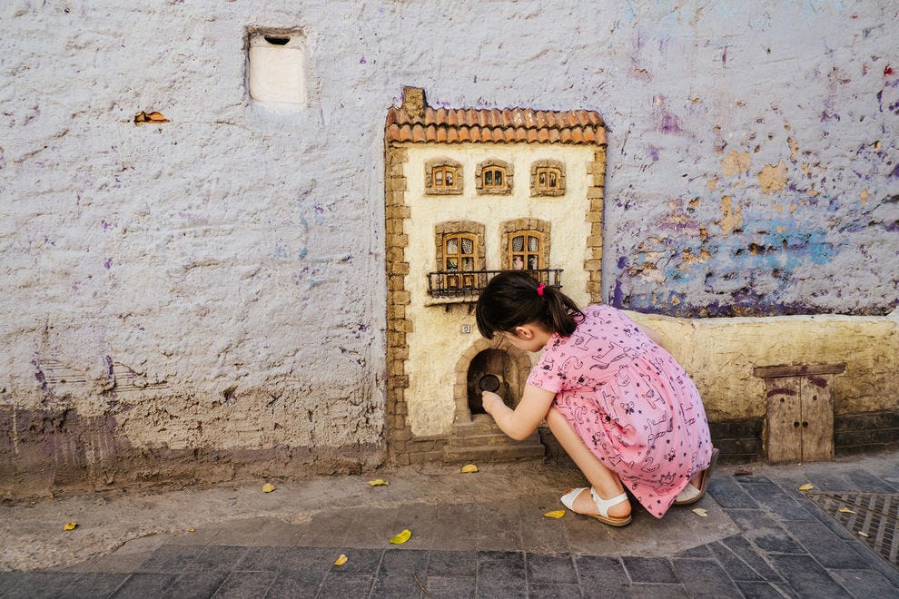 Cat house on Carrer del Museu