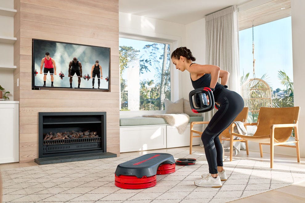 Bring your favorite LES MILLS program into your living room