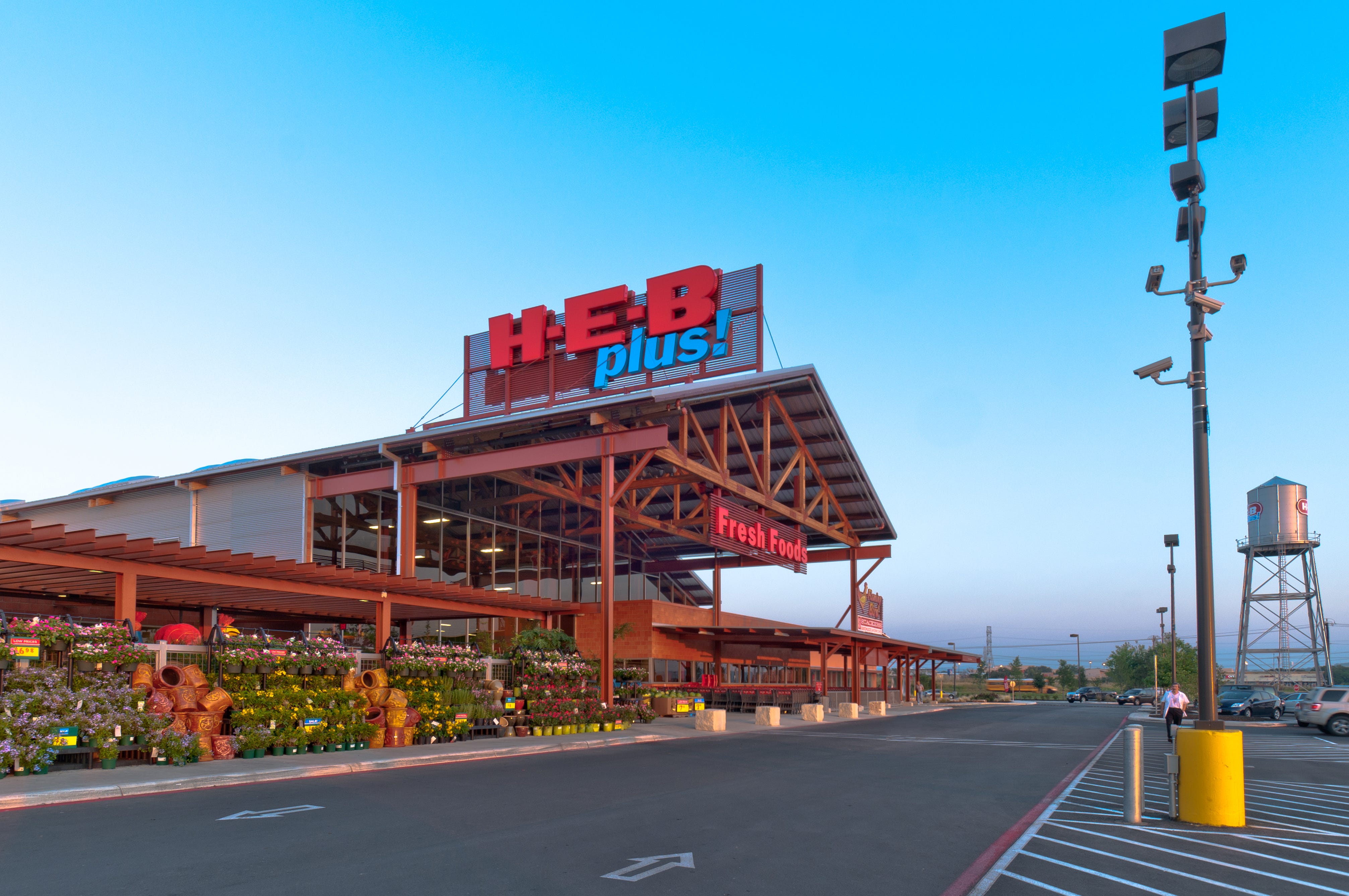 Vote - H-E-B - Best Supermarket Nominee: 2022 10Best Readers' Choice Travel Awards - Vimarsana News