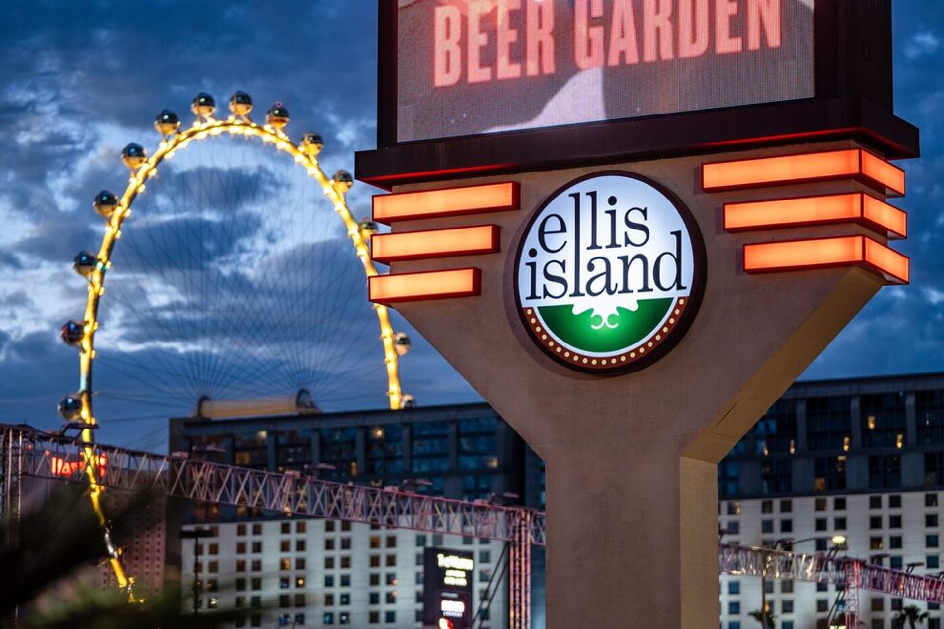 Ellis Island Casino & Brewery - Locals' affordable casino and karaoke spot photo 1