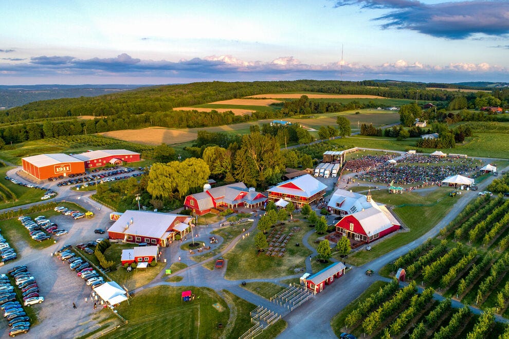 10 best apple orchards in the US for going apple picking - USA TODAY 10BEST