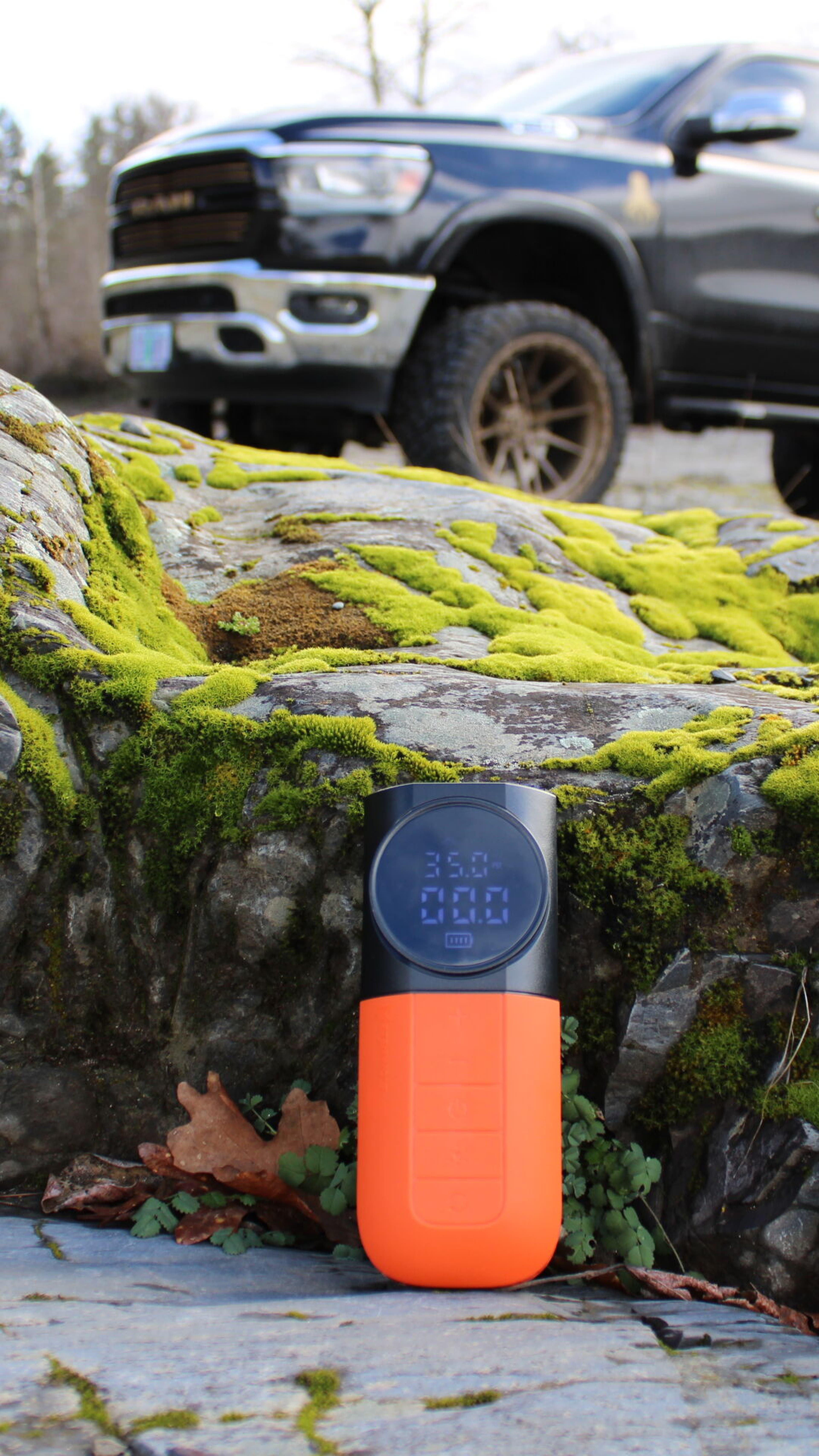 Why the Etenwolf S1 is one of the best portable tire inflators you can buy